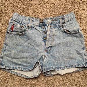 High wasted shorts